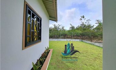 VENDO CASA AMOBLADA EN BOQUETE