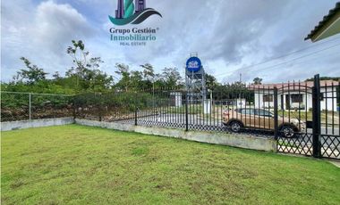 VENDO CASA AMOBLADA EN BOQUETE