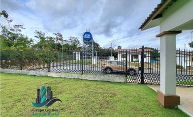 VENDO CASA AMOBLADA EN BOQUETE