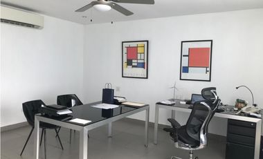 OBARRIO / CASA DE DOS NIVELES /  RESIDENCIAL O COMERCIAL /  500M2