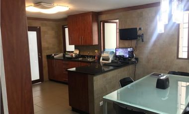 OBARRIO / CASA DE DOS NIVELES /  RESIDENCIAL O COMERCIAL /  500M2