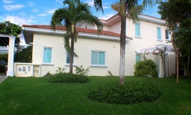 SAN CARLOS / CASAMAR / 270m2 / 3 HABITACIONES / CERCA DEL MAR