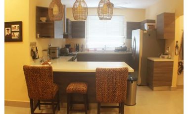 SAN CARLOS / CASAMAR / 270m2 / 3 HABITACIONES / CERCA DEL MAR