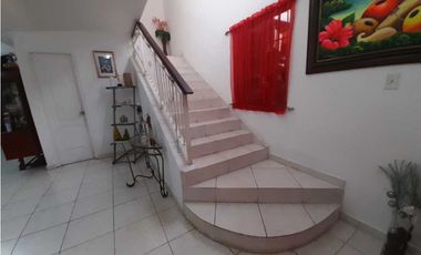 SAN ANTONIO / CASA DE DOS NIVELES / 3 RECAMARAS / OFICINA / 258M2 / YL