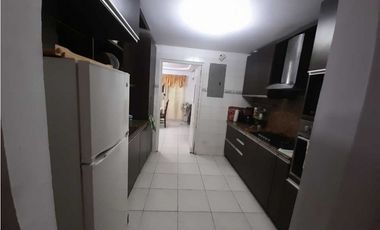 SAN ANTONIO / CASA DE DOS NIVELES / 3 RECAMARAS / OFICINA / 258M2 / YL