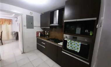 SAN ANTONIO / CASA DE DOS NIVELES / 3 RECAMARAS / OFICINA / 258M2 / YL
