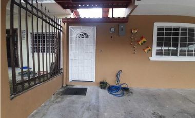 SAN ANTONIO / CASA DE DOS NIVELES / 3 RECAMARAS / OFICINA / 258M2 / YL