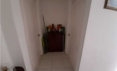 SAN ANTONIO / CASA DE DOS NIVELES / 3 RECAMARAS / OFICINA / 258M2 / YL
