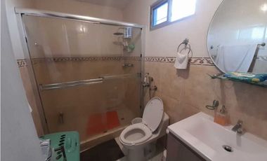 SAN ANTONIO / CASA DE DOS NIVELES / 3 RECAMARAS / OFICINA / 258M2 / YL
