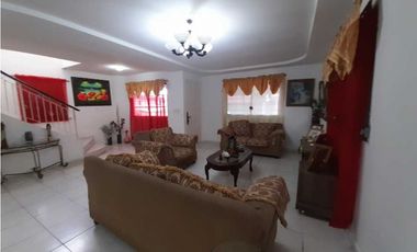 SAN ANTONIO / CASA DE DOS NIVELES / 3 RECAMARAS / OFICINA / 258M2 / YL