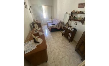 Casa en Venta - 1 Habitacion