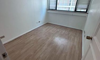 Av Apoquindo/Apumanque - Oficina - Venta