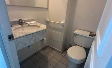 Av Apoquindo/Apumanque - Oficina - Venta