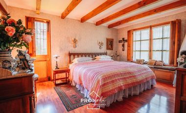 Casa en Venta en Amplia casa en gran terreno. Bernardo Larrain/Cerro Lagunillas. La Loma. Club de Golf Lomas de La Dehesa