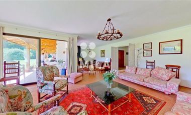 Casa en Venta en Parcela de agrado 3.7ha casa colonial
