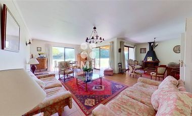 Casa en Venta en Parcela de agrado 3.7ha casa colonial