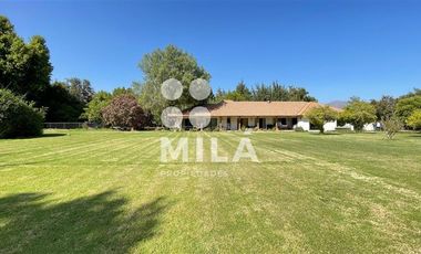 Casa en Venta en Parcela de agrado 3.7ha casa colonial