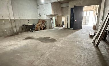 ALQUILER - GALPON 145 m2 APROX. -