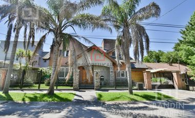 Casa en Ranelagh en Venta 5 ambientes.  Se toman inmuebles menor valor.