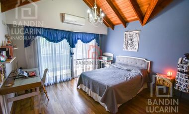 Casa en Ranelagh en Venta 5 ambientes.  Se toman inmuebles menor valor.