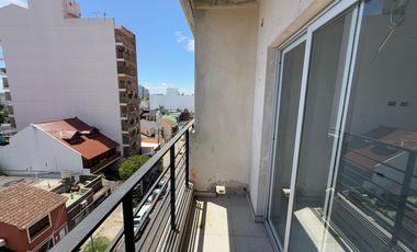 Departamento monoambiente a la venta en Wilde Centro