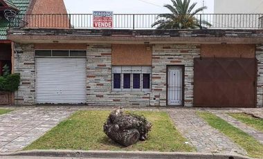 Casa con lote muy amplio
