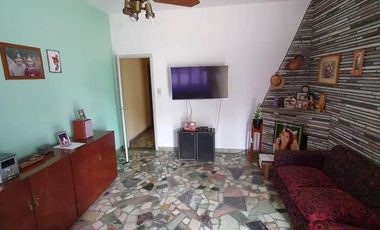 Casa con lote muy amplio