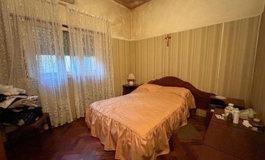 Casa en venta - 2 Dormitorios 2 Baños - 160Mts2 - Avellaneda
