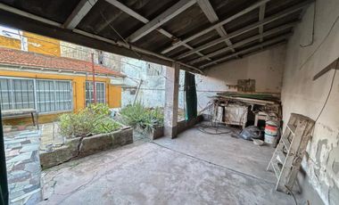 Casa en venta - 2 Dormitorios 2 Baños - 160Mts2 - Avellaneda