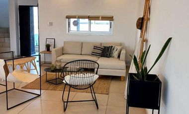 Casa en venta Prados de Manantiales 3 dormitorios 3 baños con seguridad amoblado