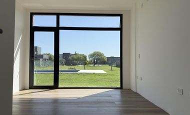 Casa en venta-Barrio San Sebastián Área 11-Intero-Pileta-Loma Verde-Escobar