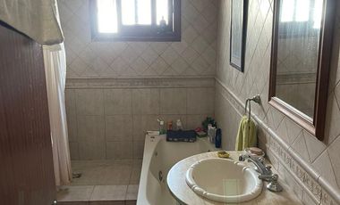 Casa 4 ambientes en Venta - Trenque Lauquen
