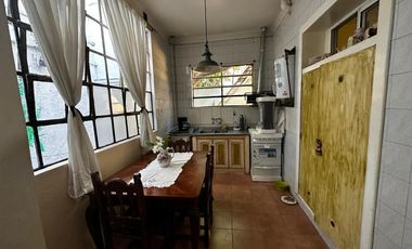 Casa en Venta - Barrio Flores