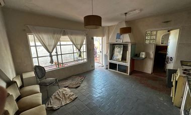 Casa en Venta - Barrio Flores