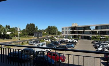 LOCAL VENTA O ALQUILER  - Centro Comercial en Villanueva