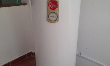 Departamento en venta - 3 Dormitorios 1 Baño - Cochera - 74Mts2 - Lanús