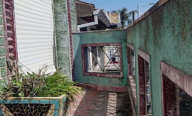 Vivienda Casa cuatro ambientes con terraza y cochera + Local y oficina en Gerli a la Venta