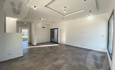 Casa en venta - Barrio Lagos de Canning