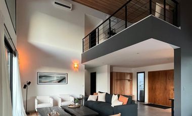 Exclusiva, moderna y cálida casa de 6 ambientes en Barrio Privado Tessalia / Tierra de Centauros