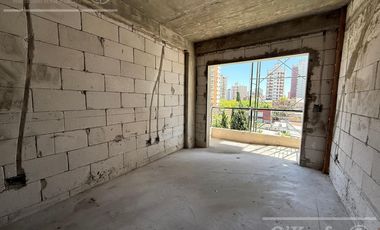 Departamento en Venta, 2 Ambientes - Quilmes centro. En pozo