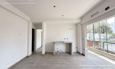 Departamento en Venta, 2 Ambientes - Quilmes centro. En pozo