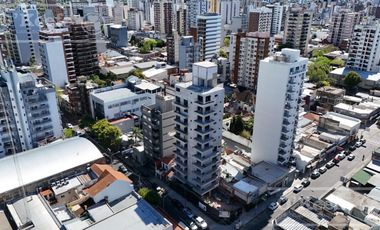 Departamento en Venta, 2 Ambientes - Quilmes centro. En pozo