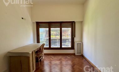 Excelente  Piso de 4 ambientes, totalmente reciclado, Juncal y Libertad.