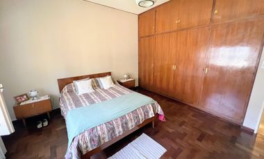 Casa ubicada en el parque español en Venado Tuerto