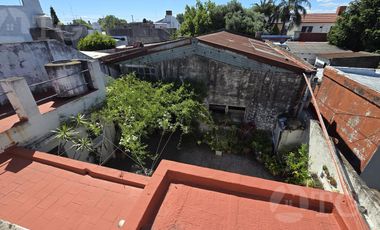 Casa en venta en Monte Chingolo con tinglado nave industrial gran espacio de guardado