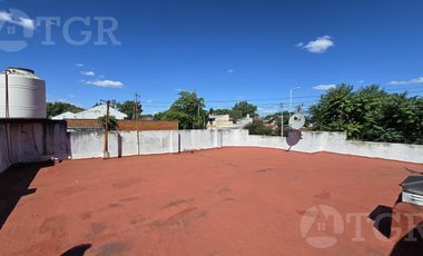 Casa en venta en Monte Chingolo con tinglado nave industrial gran espacio de guardado