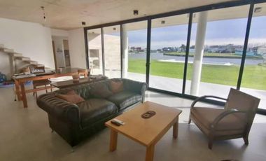 ALQUILER TEMPORARIO CASA A ESTRENAR 5 AMBIENTES C/PISCINA A LA LAGUNA, BARRIO LA ALAMEDA CANNING