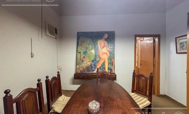 Casa en venta - Bernal Centro