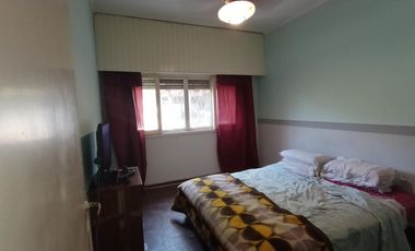 EXCELENTE PROPIEDAD A MTS DE ESTACION LONGCHAMPS APTO USO COMERCIAL O VIVIENDA