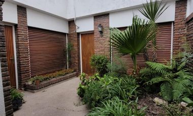PH en venta - 2 Dormitorios 1 Baño - 152mts2 - La Plata